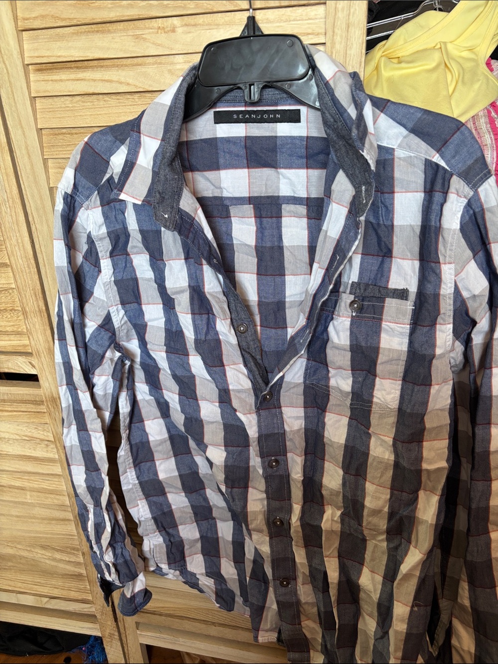 FINAL MARKDOWN Sean John Navy and White Plaid Button-Down Shirt Large